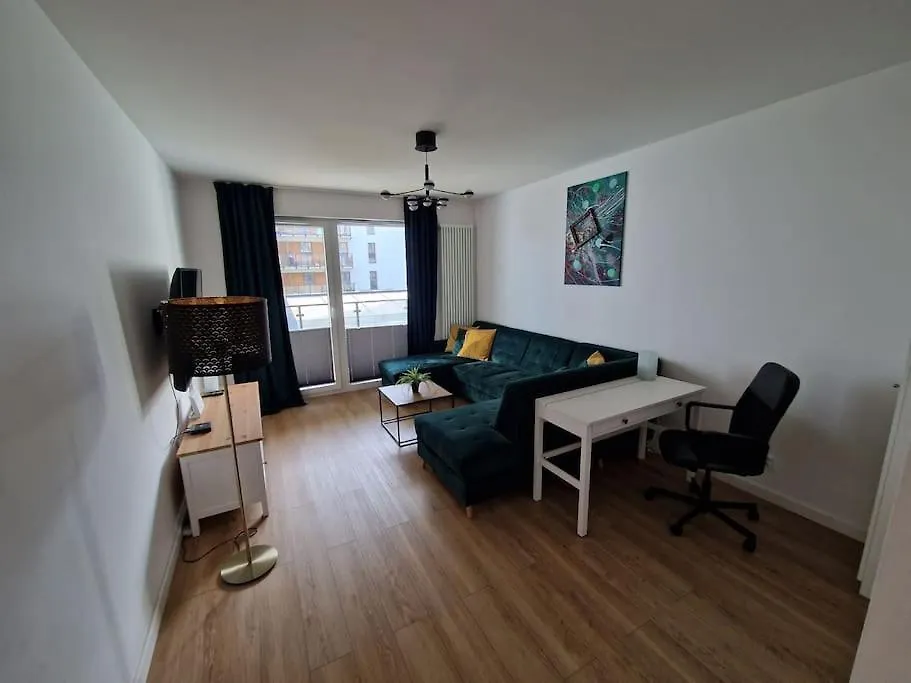 Apartamenty Dmowskiego Poznaň 0*,  Polsko